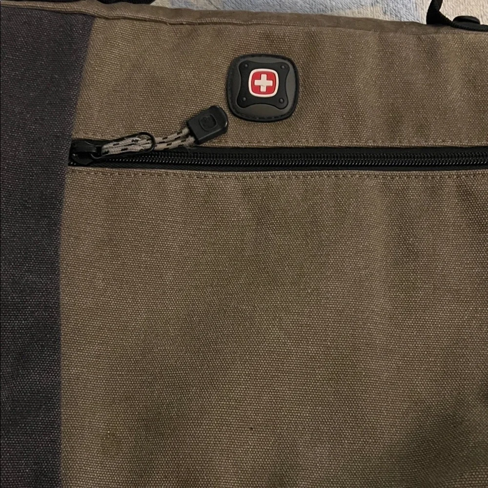 SwissGear Black and Brown Men's Messenger Bag